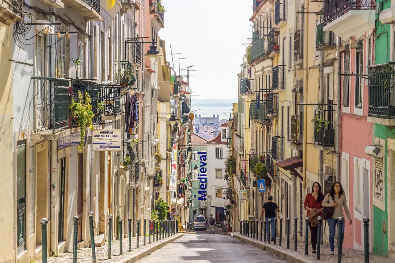 Romantic Medieval Apartment Lisbon Luaran gambar
